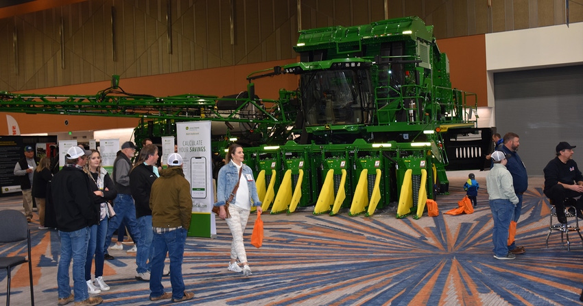 ginshow-brentmurphree_3970copy.jpg ginshow-brentmurphree_3970copy.jpg