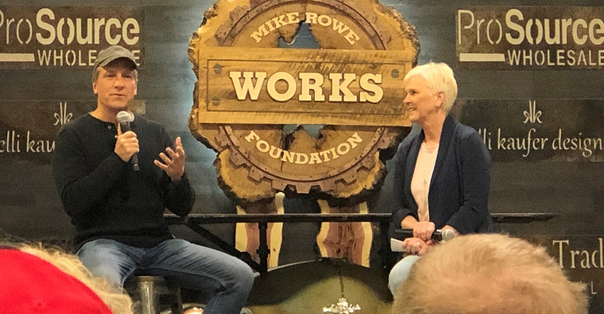 Mike Rowe being interviewed by Twin Cities radio personality Lee Valsvic at the Minneapolis Home and Garden Show Mike Rowe being interviewed by Twin Cities radio personality Lee Valsvic at the Minneapolis Home and Garden Show
