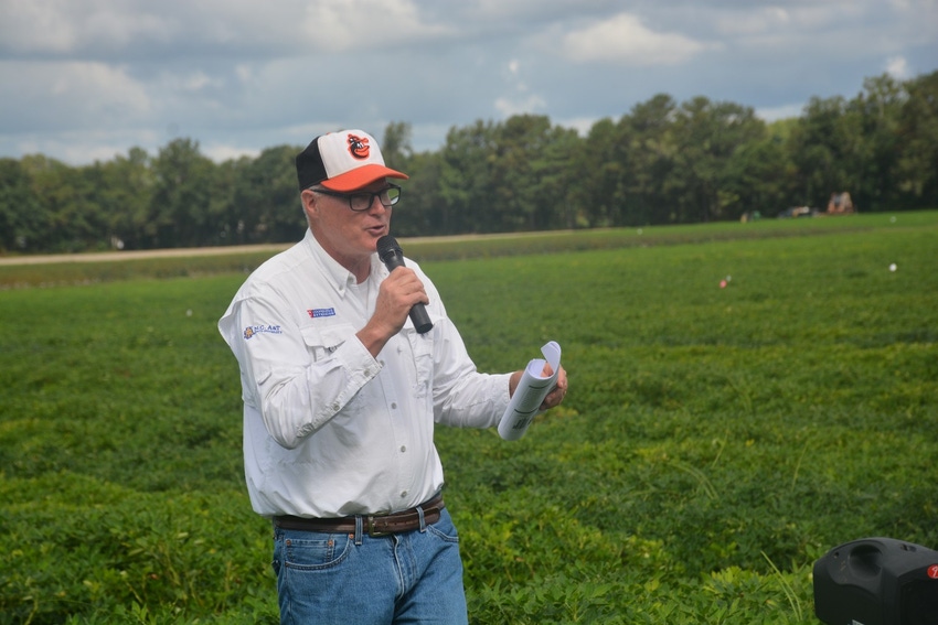 John_Hart_Farm_Press_David_Jordan_Peanut_Field_Day_2022.jpg John_Hart_Farm_Press_David_Jordan_Peanut_Field_Day_2022.jpg