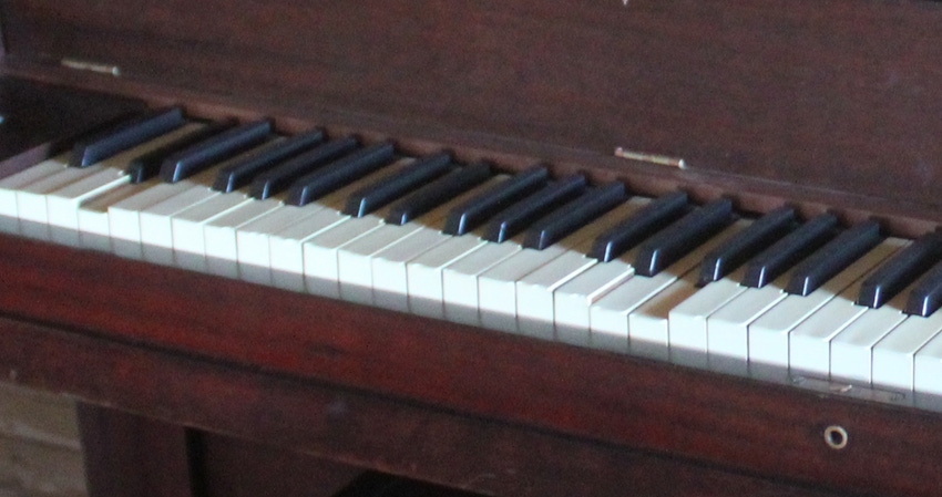 Piano keys.jpeg Piano keys.jpeg