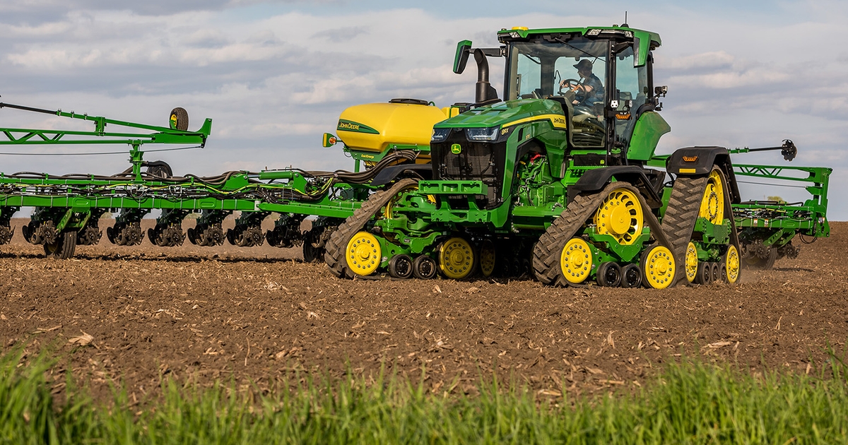 8RT 410 Two-Track Tractor, 410HP, Row-Crop Tractors