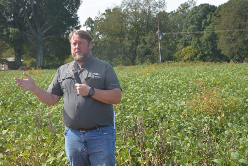 John_Hart_Farm_Press_Wes_Everman_2022_PIedmont_Soybean_Field_Day.jpg