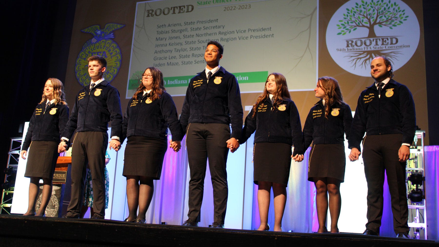 2022-23 Indiana FFA officer team on stage 2022-23 Indiana FFA officer team on stage