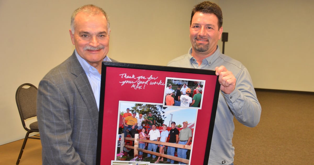 ‘Famous Indiana son’ visits Elkhart County