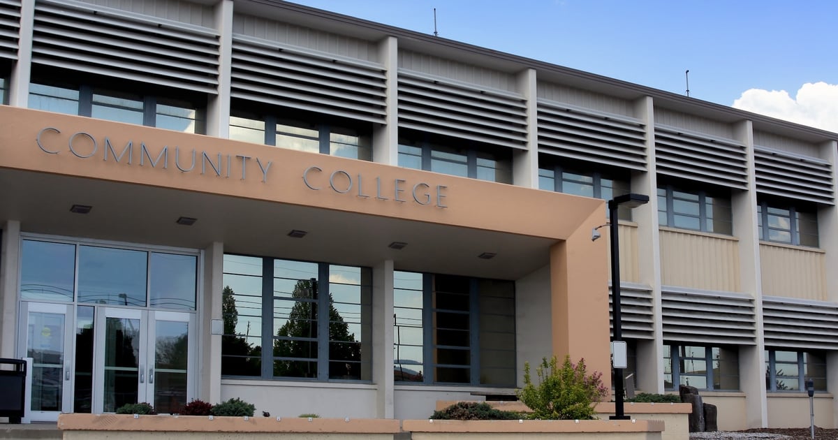 Senators push grant program for ag community colleges