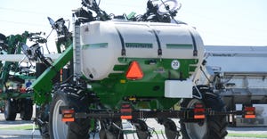 Unverferth NutriMax Model 1000 liquid fertilizer applicator