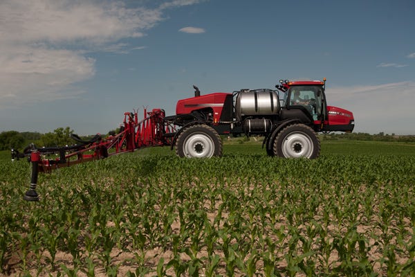improved_accurate_ag_sprayer_technology_pays_off_1_635651348355749908.jpg