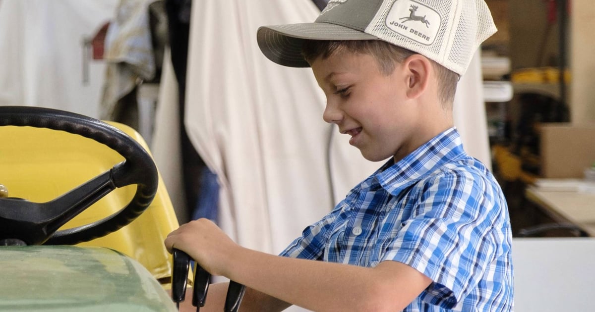 9-year-old buys $35 tractor to become next John Deere influencer