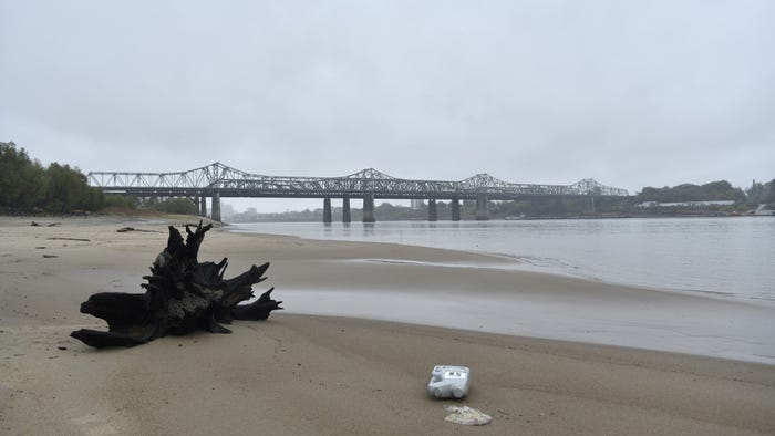 Mississippi_River_Bloomberg.jpg