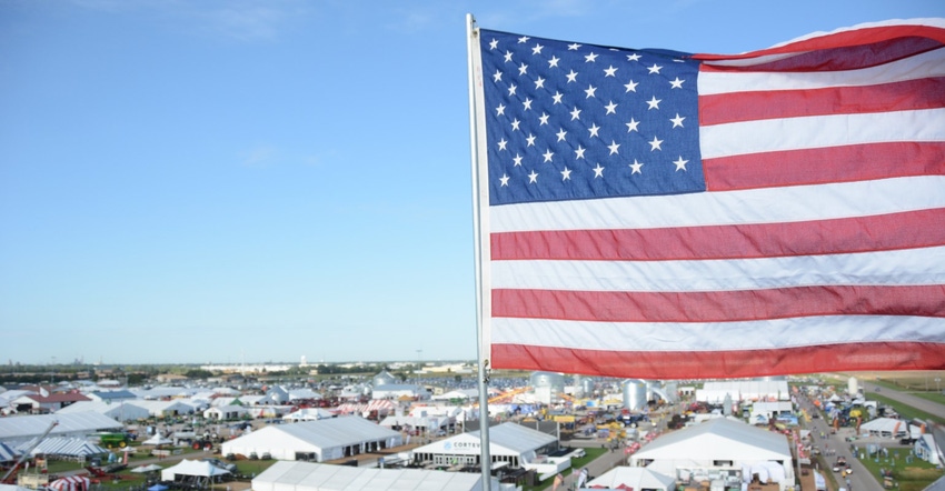 flag-overhead tents.DSC_8280.jpg flag-overhead tents.DSC_8280.jpg