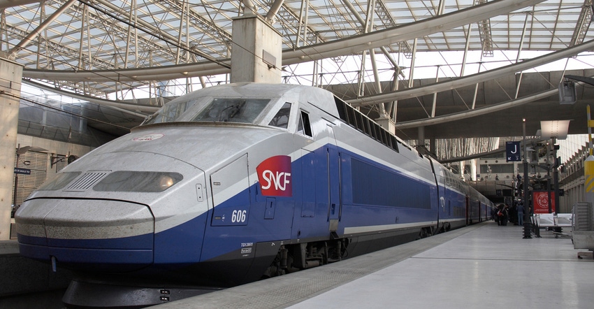 train-platform-Paris-GettyImages-88791016.jpg