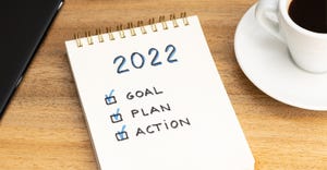 Notepad with 2022 goals, plan, action