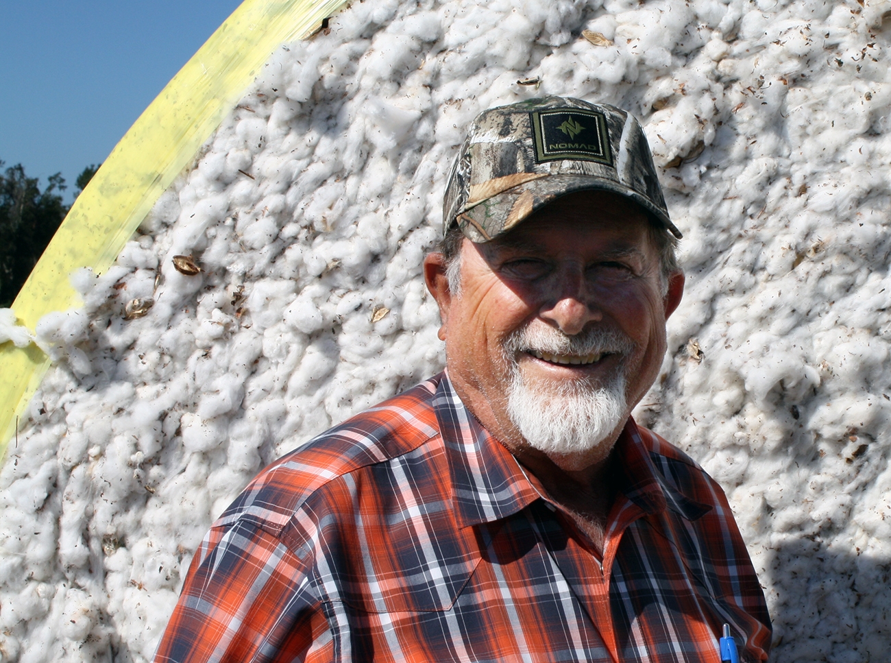 Florida grower bears fire and hurricane, awarded High Cotton honor