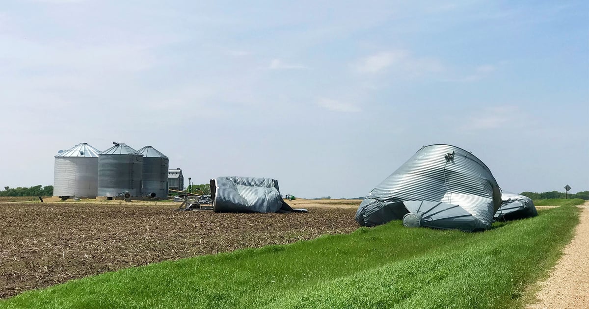Observation vs. data: Is Minnesota windier than in the past?