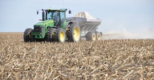 tractor applying fertilizer
