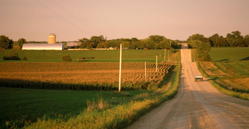 3-08-22 farm road ettyImages-200348063-001 (2).jpg 3-08-22 farm road ettyImages-200348063-001 (2).jpg