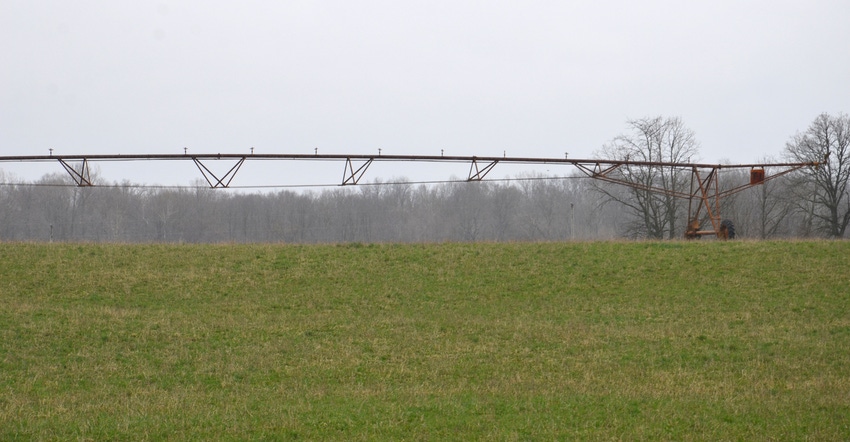 field irrigation system on farm field irrigation system on farm