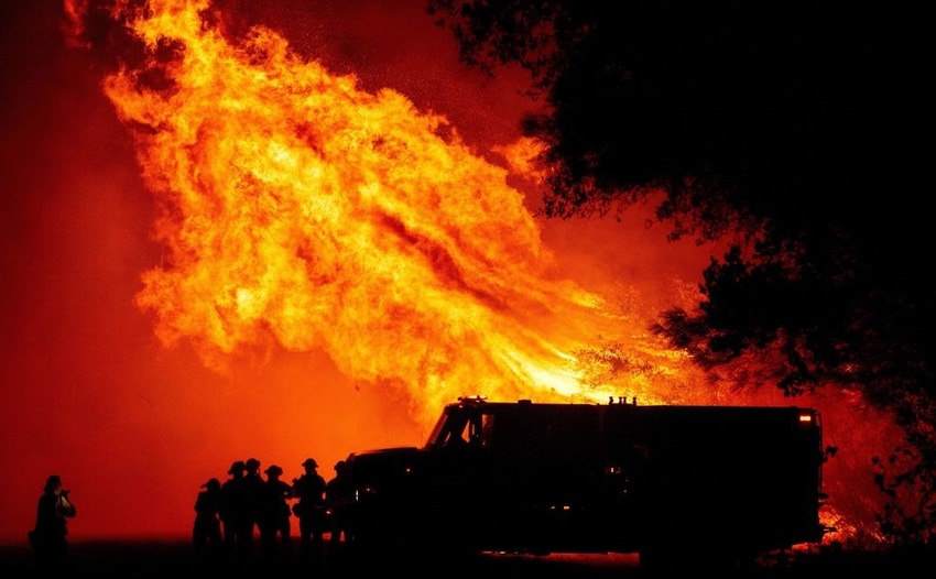 The Bear Fire in Oroville, Calif. The Bear Fire in Oroville, Calif.