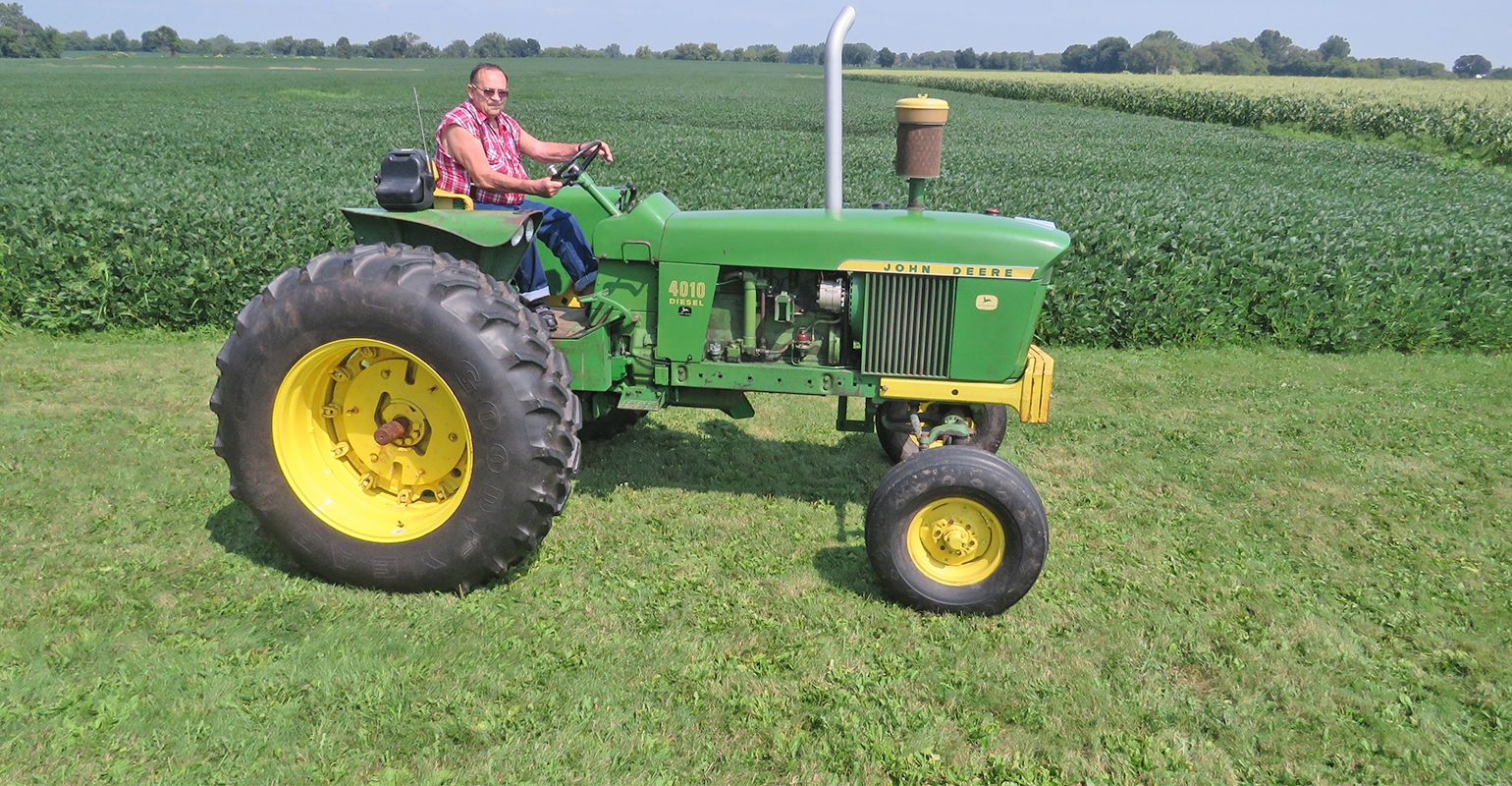 John Deere 4010 served as workhorse for Frieses