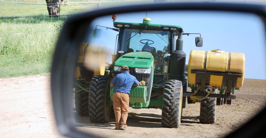 farm-labor-break-side-truck-mirror-haire-2-a.jpg farm-labor-break-side-truck-mirror-haire-2-a.jpg