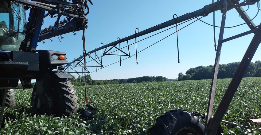 Sprayer in beans by irrigation pivot to assist with repair