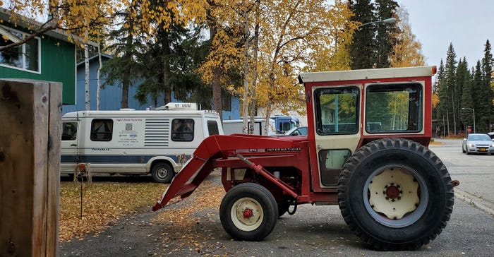 1977 IHC 574 tractor 