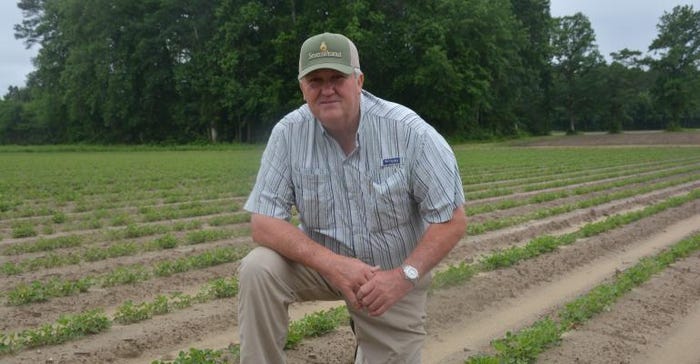 3-John_Hart_Farm_Press_Ben_Cowin_2022_Peanut_Efficiency_Award_Upper_Southeast.jpeg 3-John_Hart_Farm_Press_Ben_Cowin_2022_Peanut_Efficiency_Award_Upper_Southeast.jpeg
