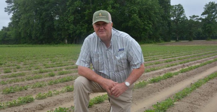 3-John_Hart_Farm_Press_Ben_Cowin_2022_Peanut_Efficiency_Award_Upper_Southeast.jpeg