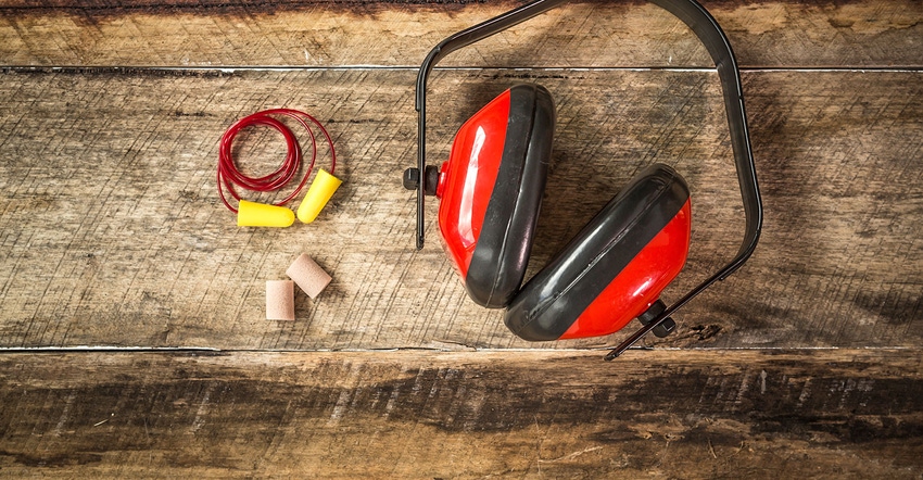 ear-protection-gettyimages-461155867.jpg