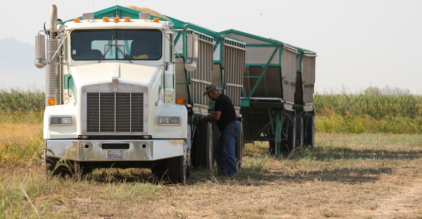 wfp-todd-fitchette-trucks-29.jpg wfp-todd-fitchette-trucks-29.jpg