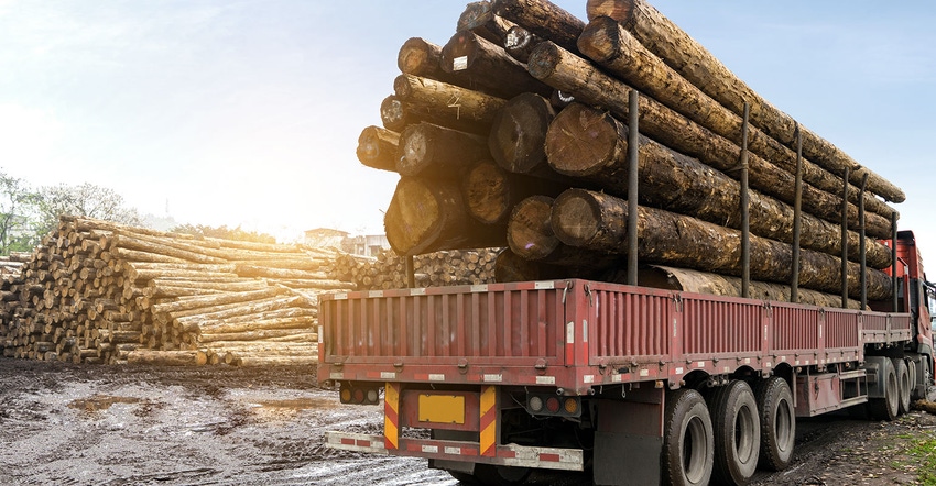 Timber-On-Trailor-GettyImages-939080110.jpg