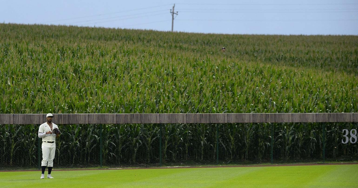 Field of Dreams uniforms: MLB reveals throwback jerseys for Cubs
