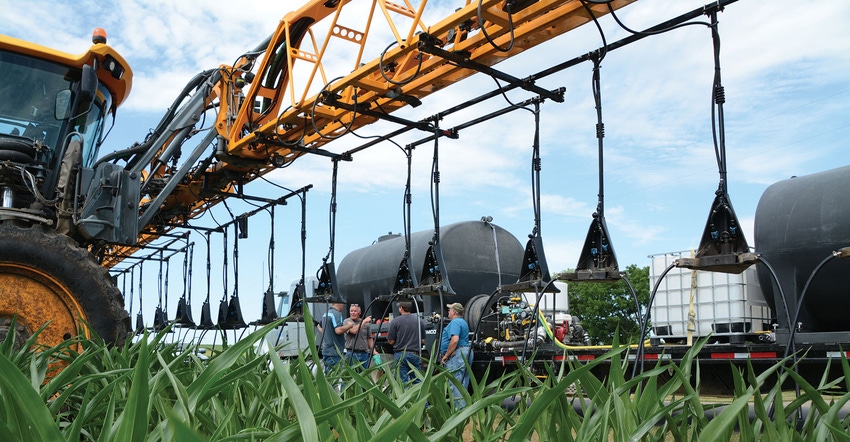Sprayer with drop hoses Sprayer with drop hoses
