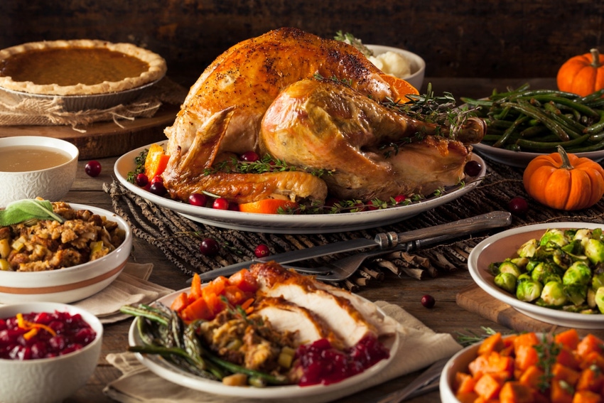 thanksgiving-dinner-Getty-495329828 (003).jpg