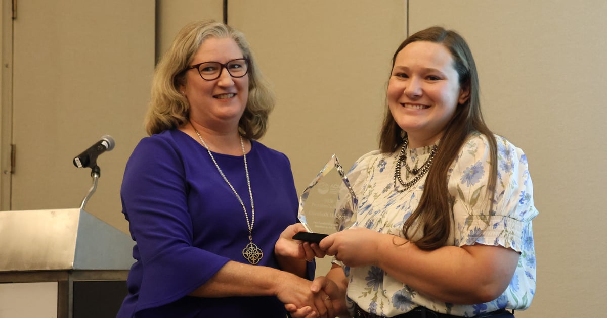 Nebraska Farmer staff writer receives ACN President’s Award
