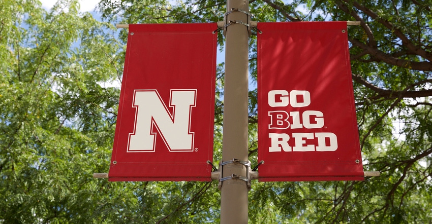U of N banner and go big red banner
