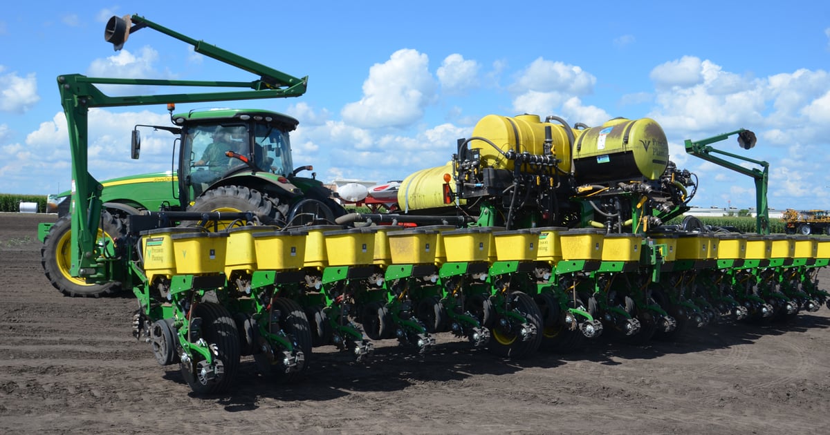 Automatic depth control for planting within reach