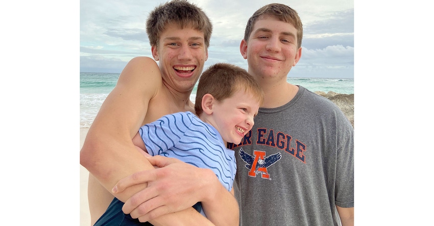 dfp-stacey-lewis-boys.jpg dfp-stacey-lewis-boys.jpg