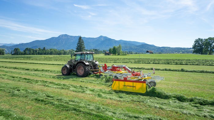TOP 782A rotary rake by Poettinger TOP 782A rotary rake by Poettinger