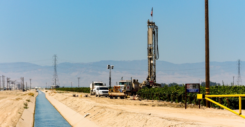 WFP_Todd_Fitchette_Well_Drilling-3.jpg WFP_Todd_Fitchette_Well_Drilling-3.jpg