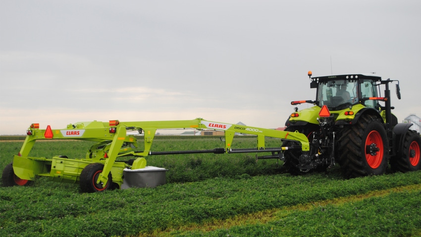 machine cutting alfalfa