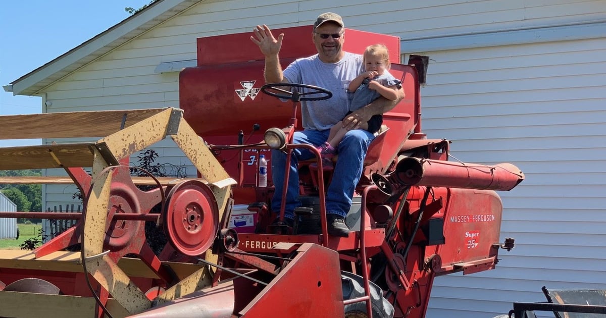 Harvest memories: Antique combines and corn pickers