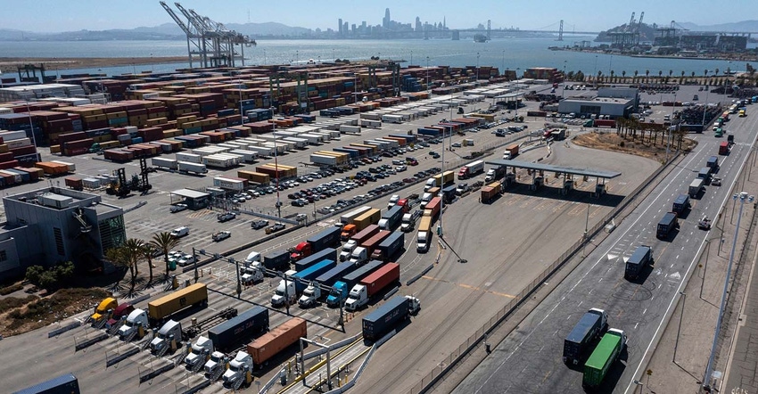 Port of Oakland shipping yard Port of Oakland shipping yard