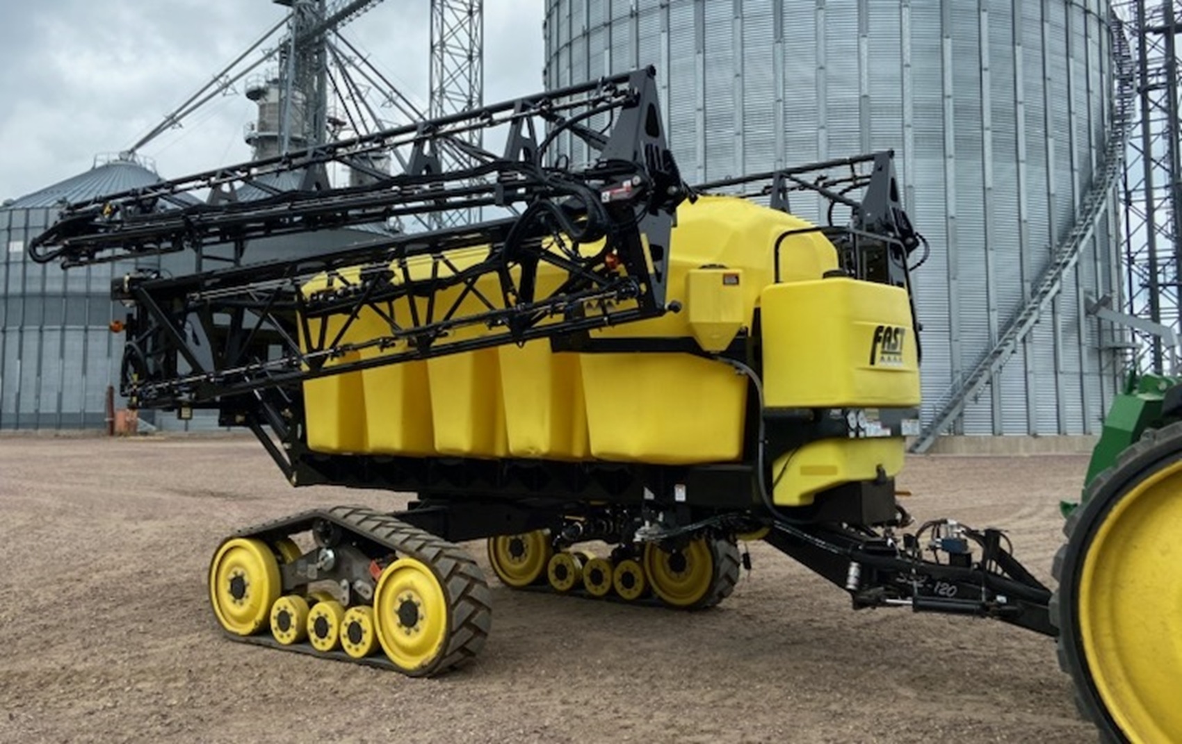 Fast 3,200 Gallon Sprayer - Cover More Acres