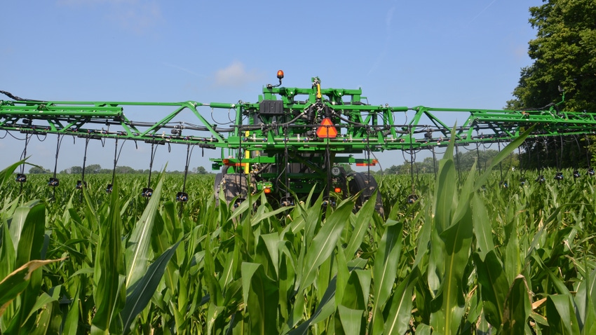 equipment applying nitrogen to cornfield
