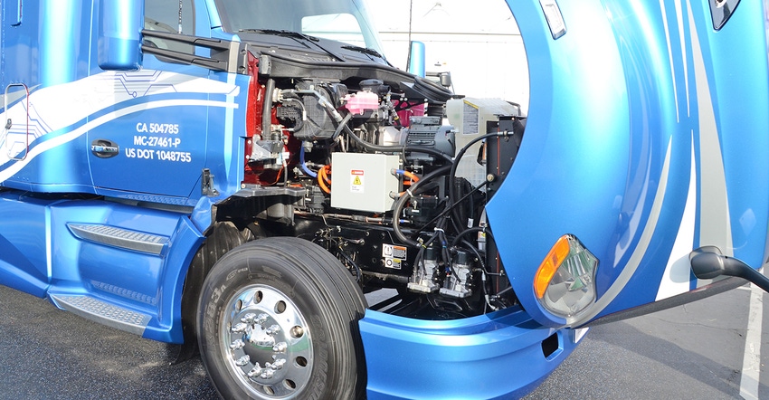 zero-emission Kenworth T680 engine