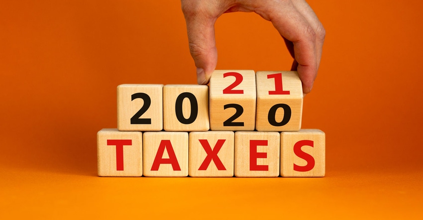 Stacked blocks read 2021 taxes