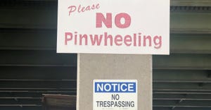 No Pinwheeling street sign