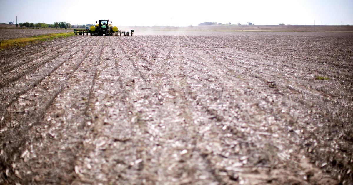 Select a Herbicide Trait System Flexible to Fit Your Acres