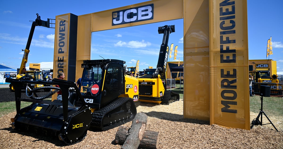 JCB unveils powerful new compact track loaders